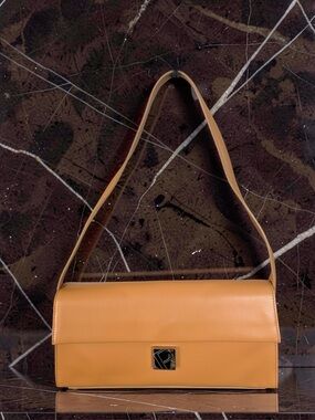 Furla Camel Leather Shoulder Bag |Y2K Minimalist Baguette Purse. New w/ Dust Bag